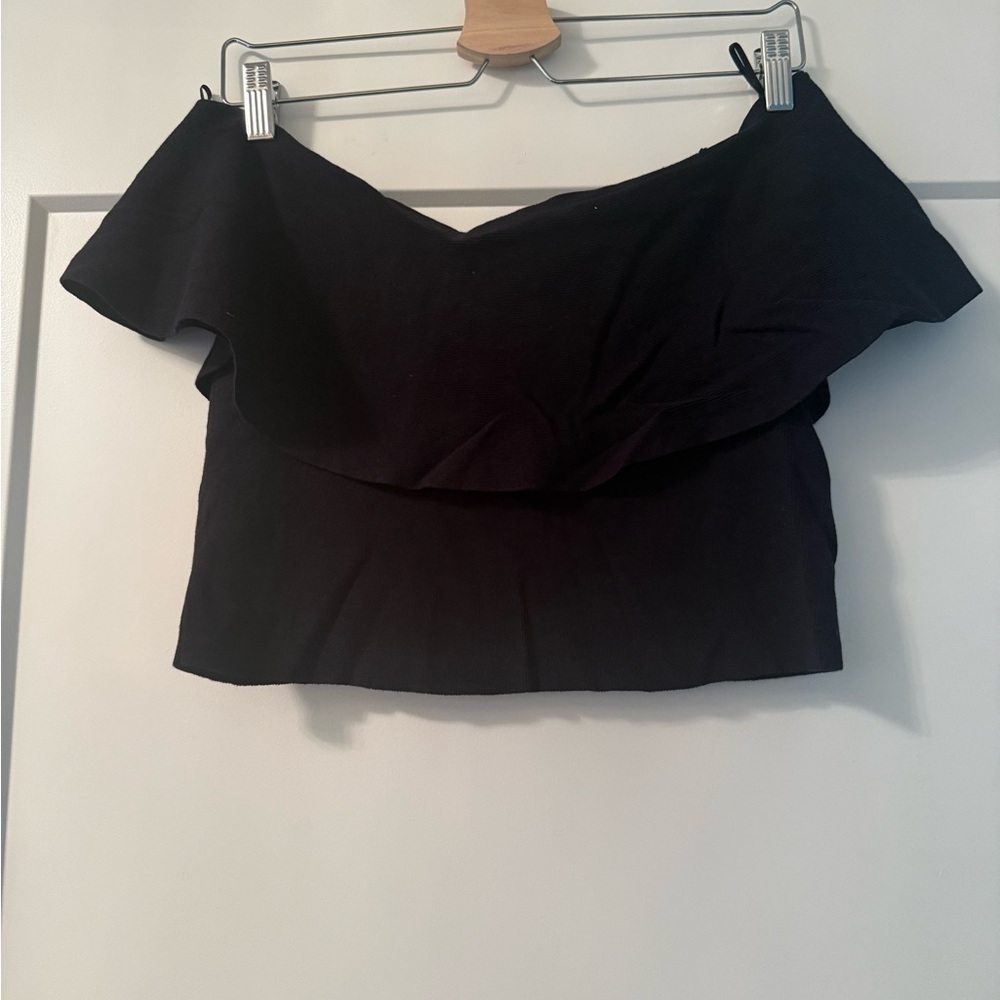 Dynamite Black Sleeveless Ruffled Crop Blouse